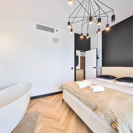 Kasprzaka 29 Wola Tower Z Wanna I Widokiem Na Panorame Centrum By Perfect 1231 *