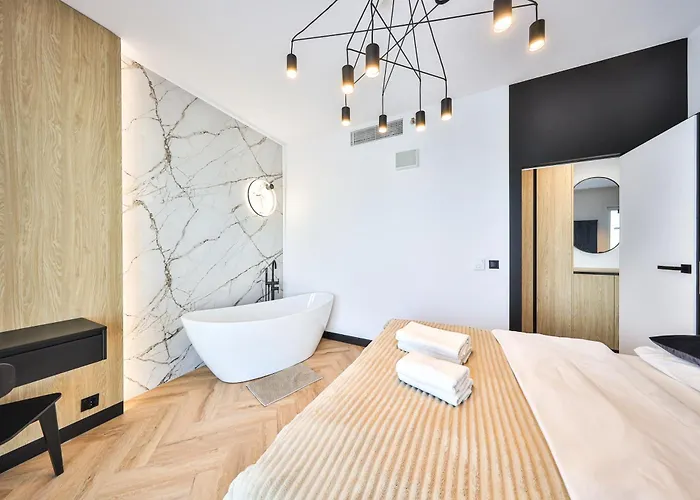 Kasprzaka 29 Wola Tower Z Wanna I Widokiem Na Panorame Centrum By Perfect 1231