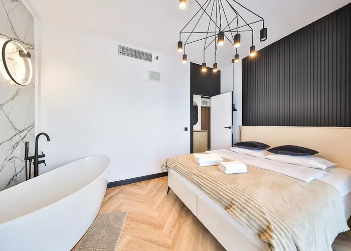 Kasprzaka 29 Wola Tower Z Wanna I Widokiem Na Panorame Centrum By Perfect 1231 *